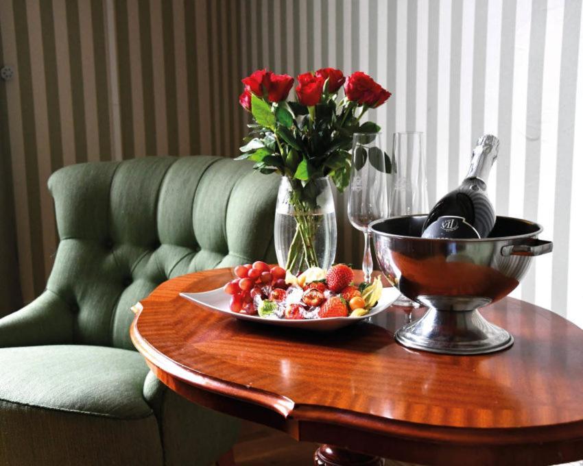 Kisa Waerdshus & Hotell Екстериор снимка